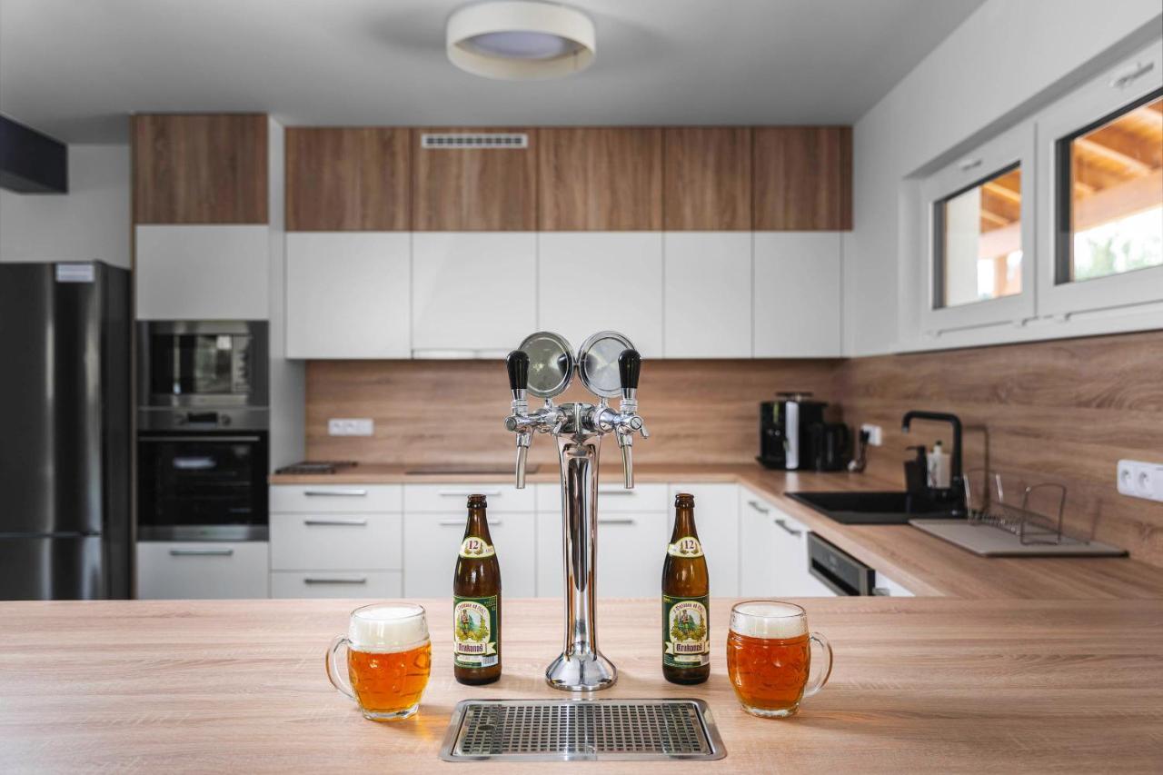Holiday House Adam Prosecne Bagian luar foto