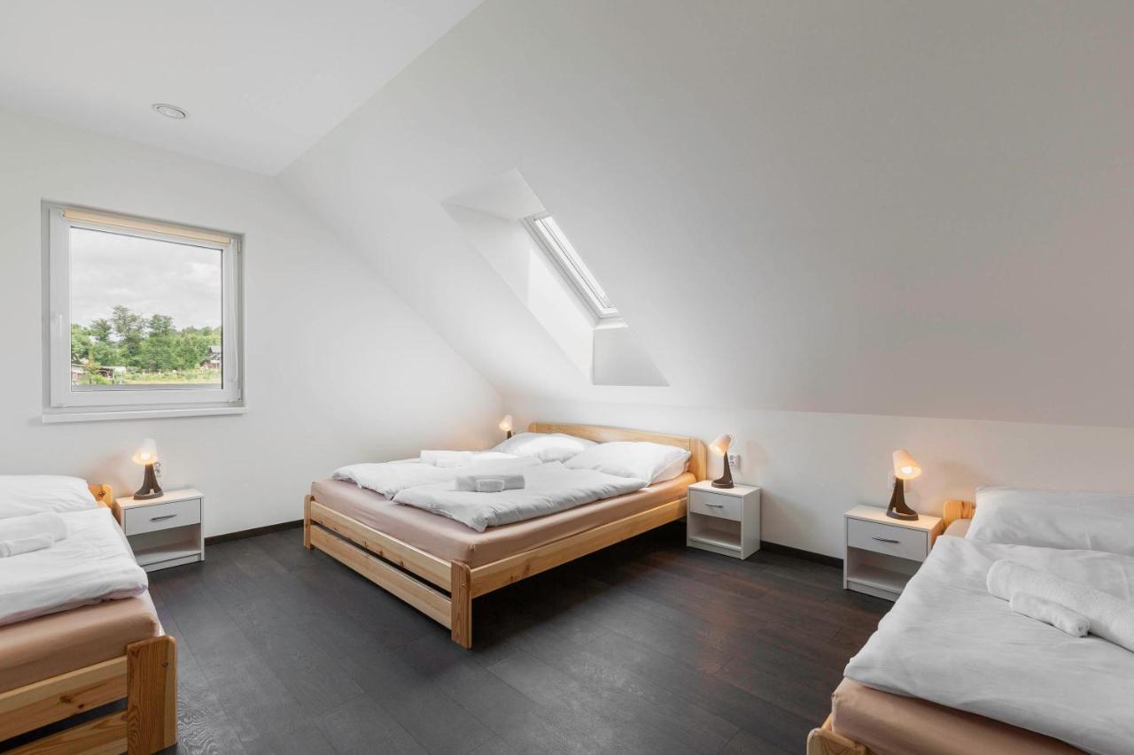 Holiday House Adam Prosecne Bagian luar foto